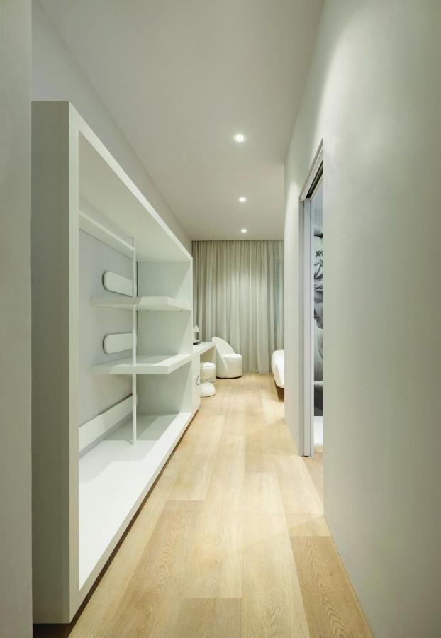Youme Design Place Hotel Триест Экстерьер фото