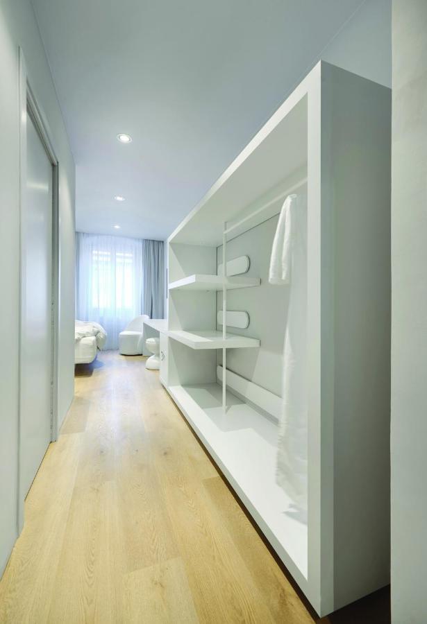 Youme Design Place Hotel Триест Экстерьер фото